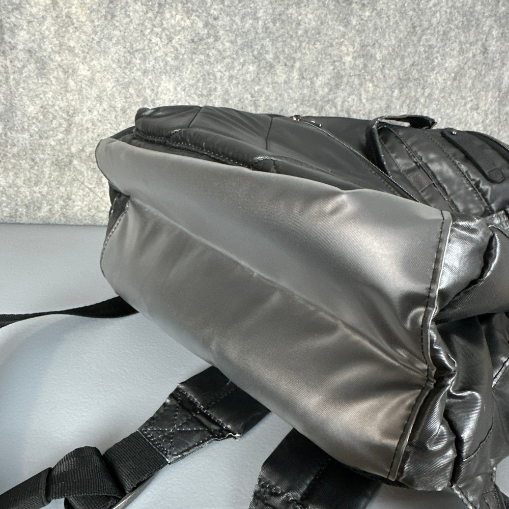 Lug Backpack Unisex Medium Gray Voyager Quilted Puffer Metallic Travel Bag - Picture 6 of 13
